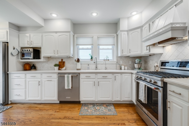 Englishtown - Residential