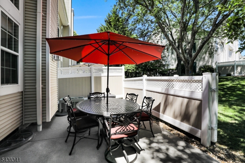 Hamilton Crest - Residential