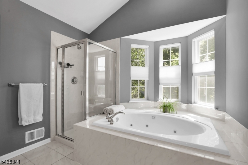 Hamilton Crest - Residential
