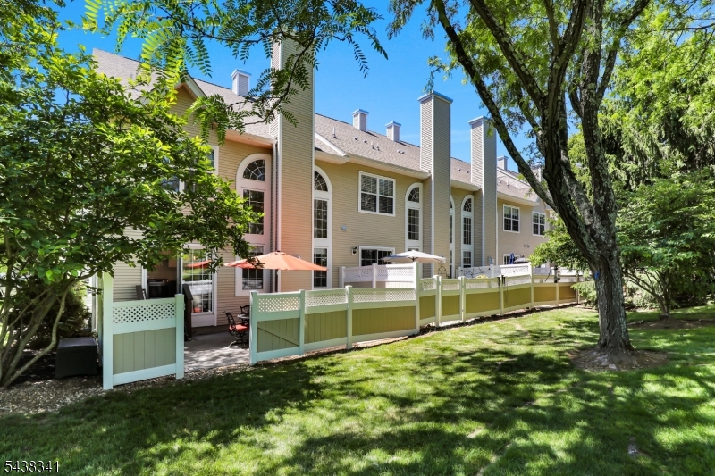 Hamilton Crest - Residential