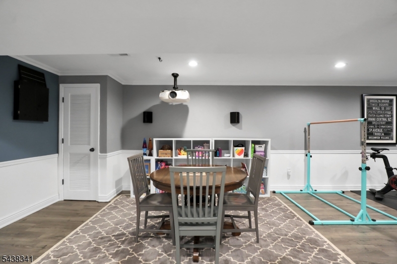 Hamilton Crest - Residential