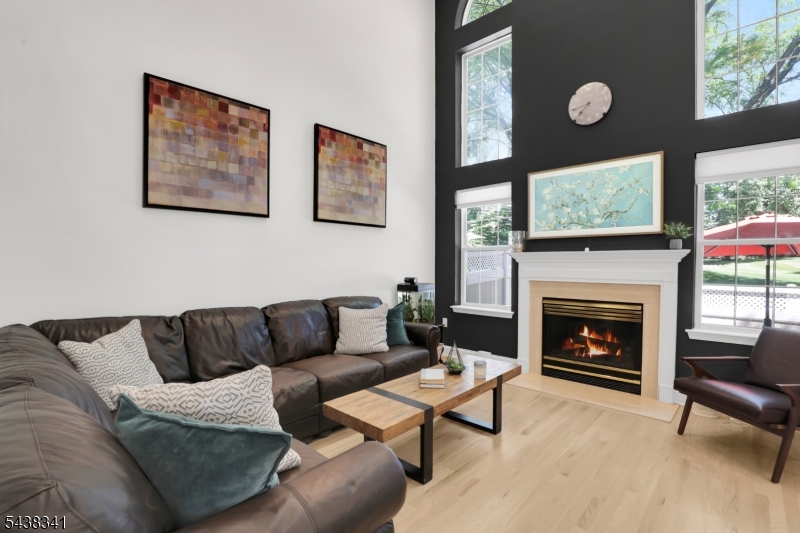 Hamilton Crest - Residential