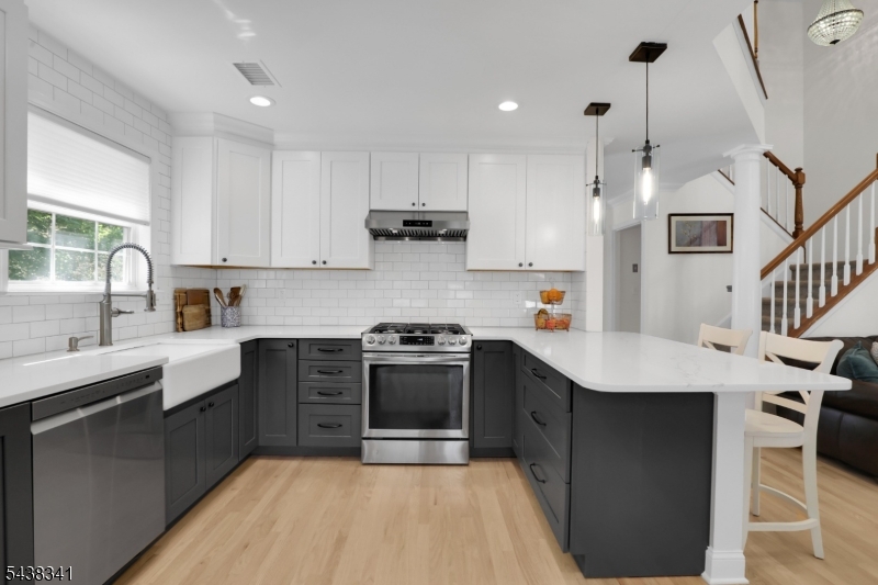 Hamilton Crest - Residential