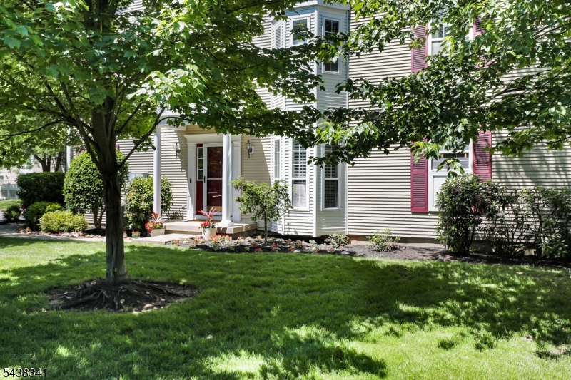 Hamilton Crest - Residential