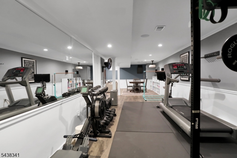 Hamilton Crest - Residential