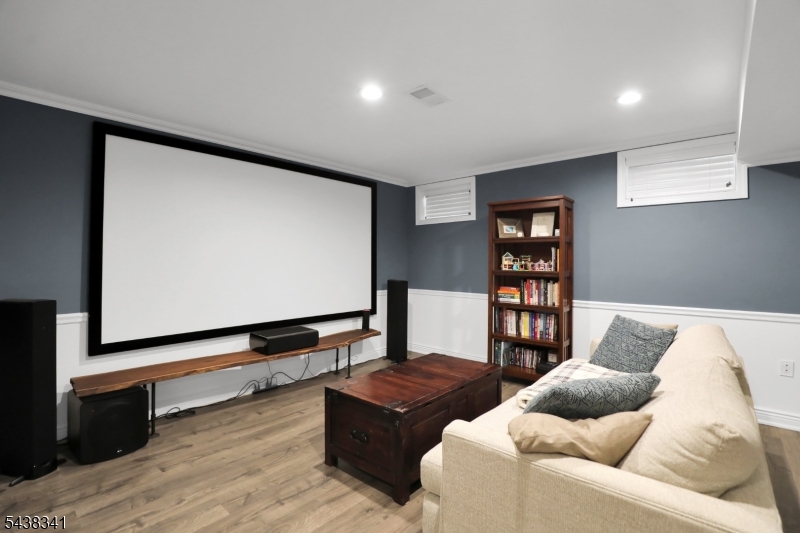 Hamilton Crest - Residential