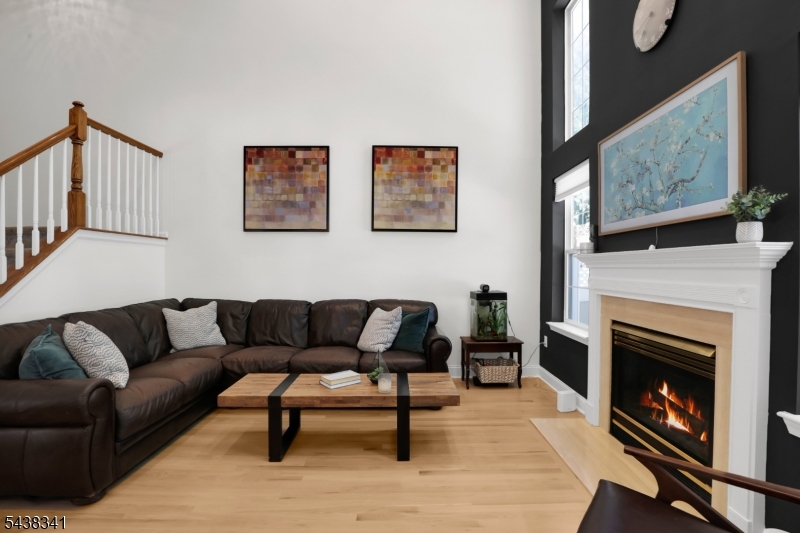 Hamilton Crest - Residential