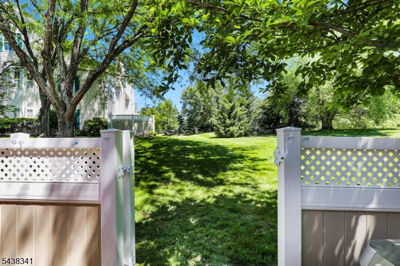 Hamilton Crest - Residential