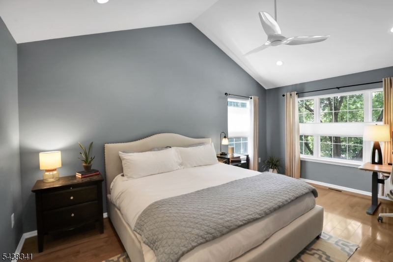 Hamilton Crest - Residential