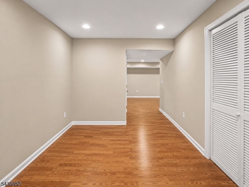 Mazdabrook Commons - Residential