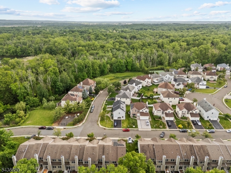 Mazdabrook Commons - Residential