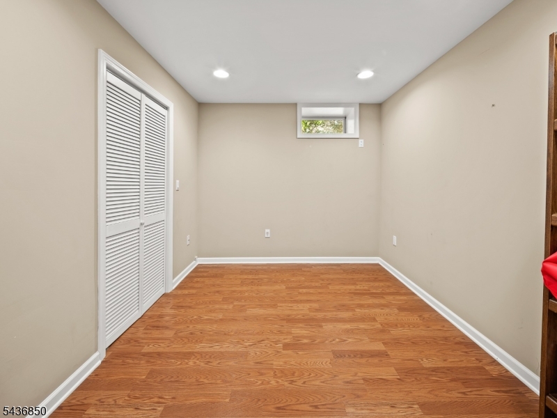 Mazdabrook Commons - Residential