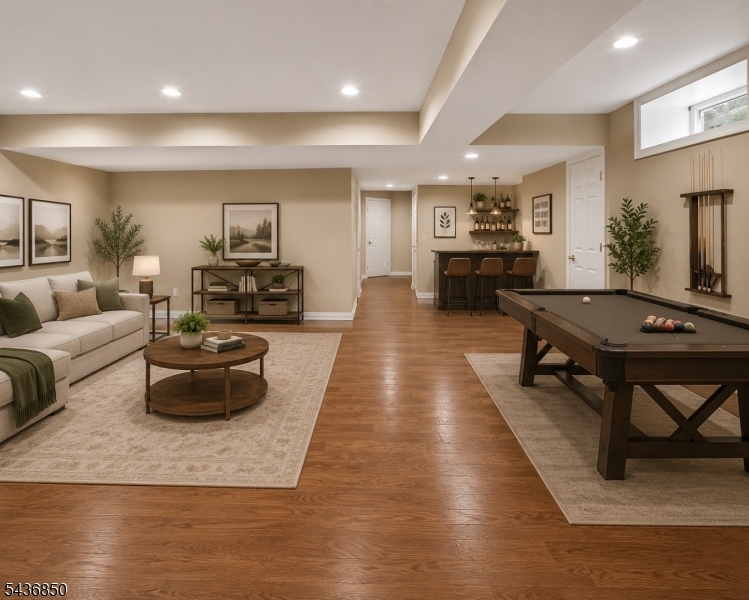 Mazdabrook Commons - Residential