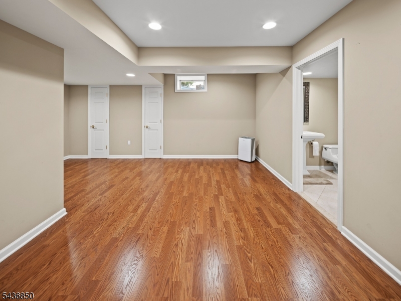 Mazdabrook Commons - Residential