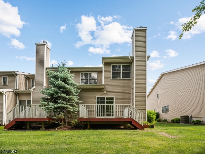 Mazdabrook Commons - Residential