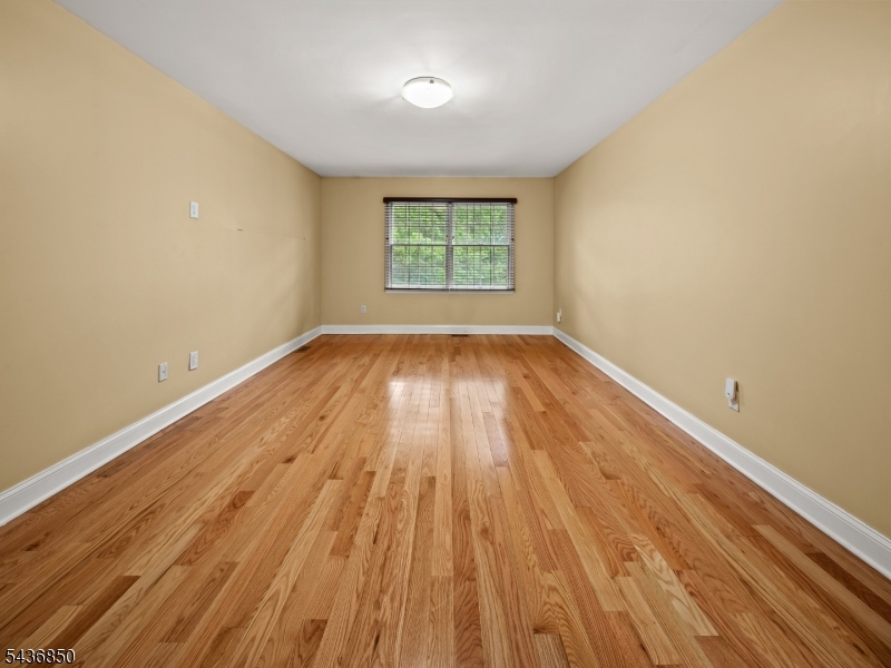 Mazdabrook Commons - Residential