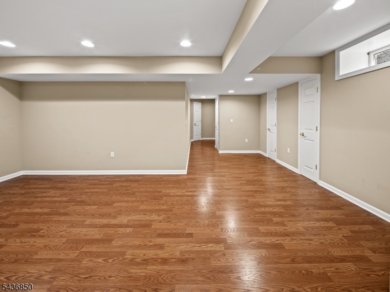 Mazdabrook Commons - Residential