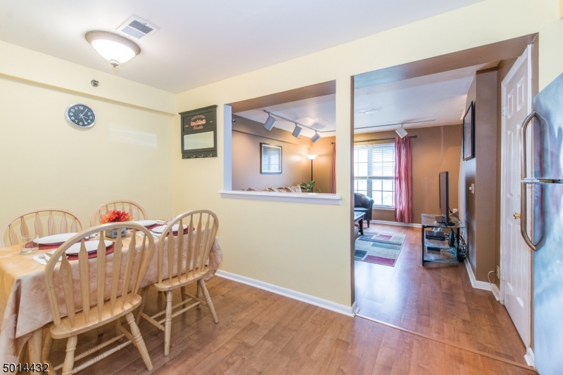 Oak Street Commons - Residential