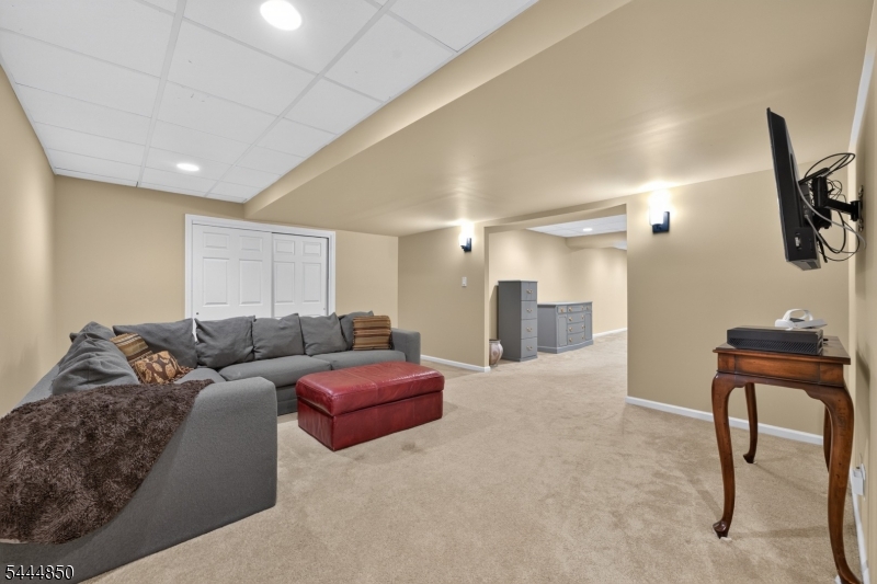 Hunterdon Pointe - Residential
