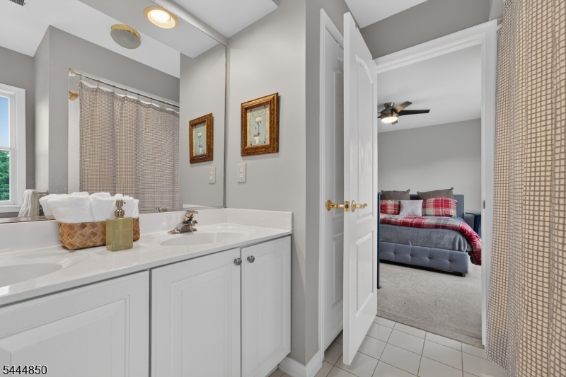 Hunterdon Pointe - Residential