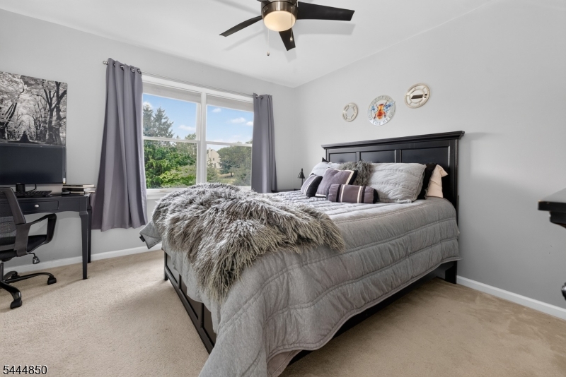 Hunterdon Pointe - Residential