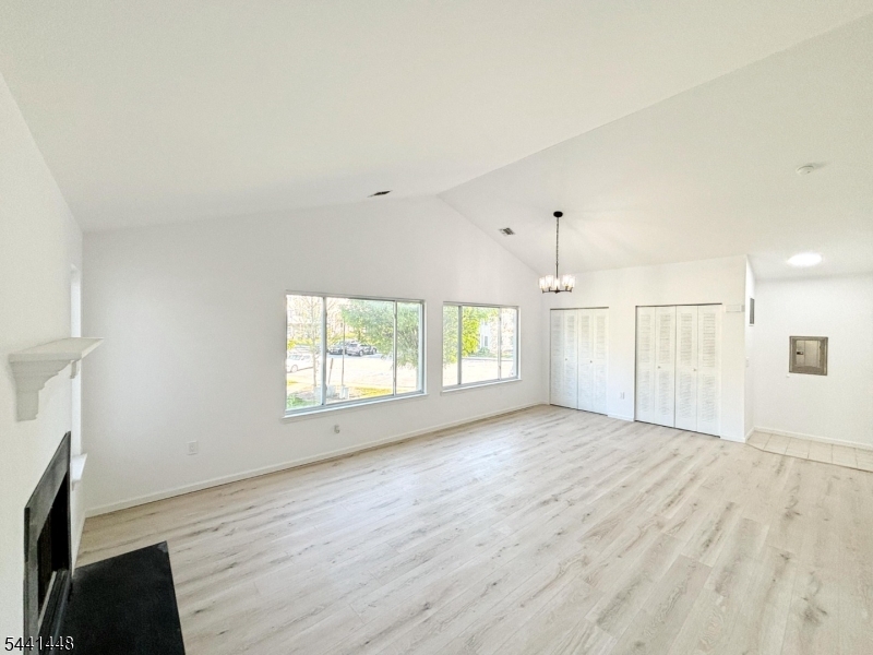 Falcon Ridge - Residential