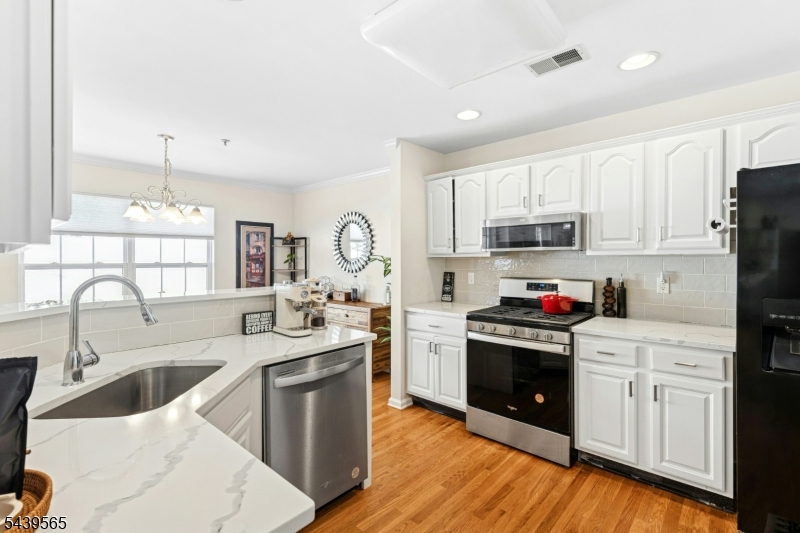 Mountainview at Green Brook - Residential