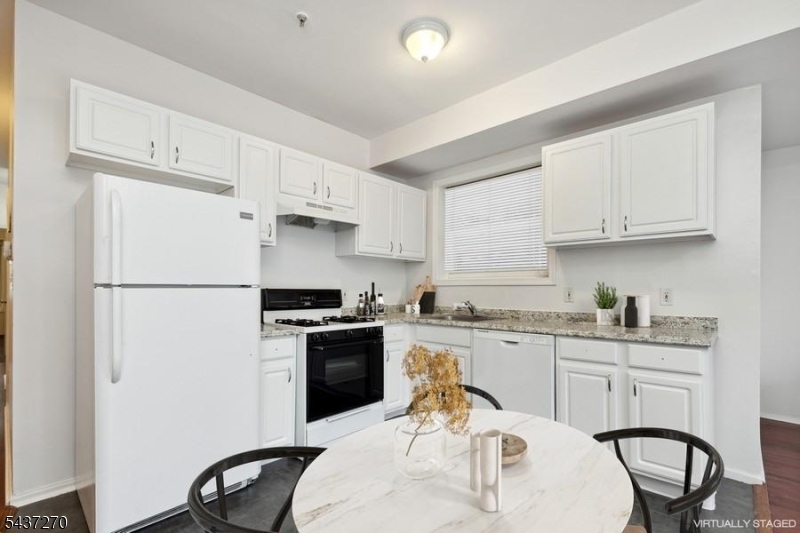James St Historical - Residential Lease