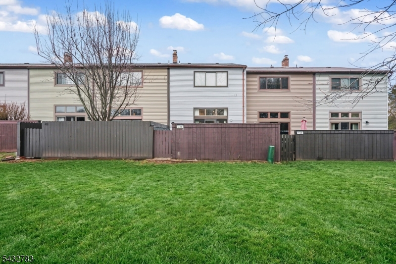 Brookside Square - Residential