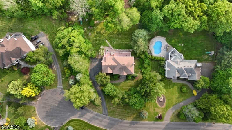Woodlake Crest - Residential