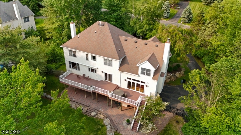 Woodlake Crest - Residential