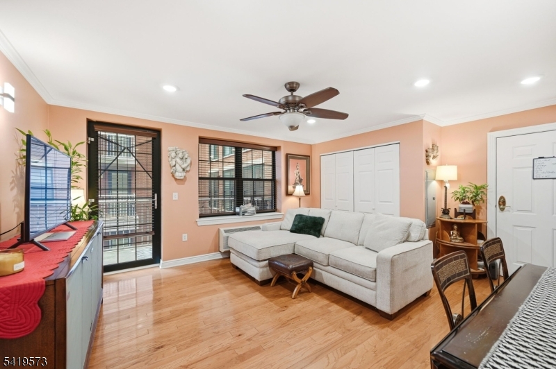 Valil Commons - Residential