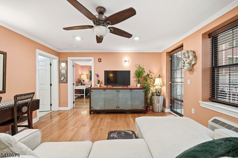 Valil Commons - Residential