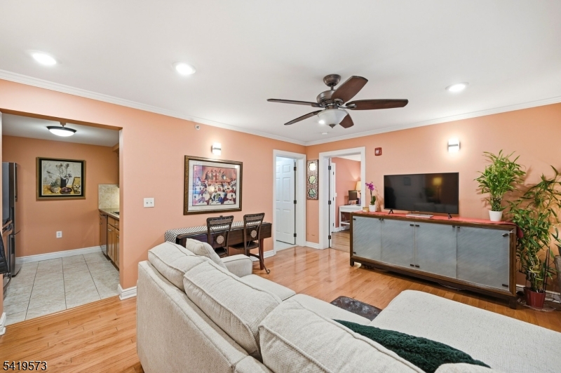 Valil Commons - Residential