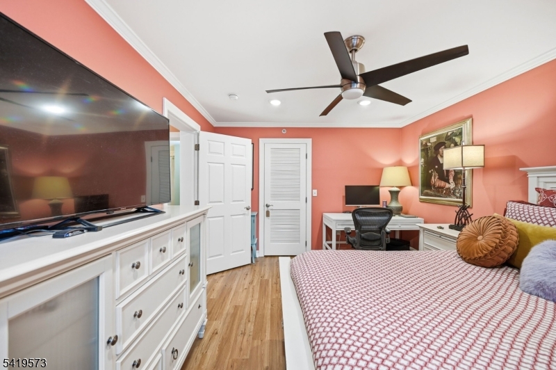 Valil Commons - Residential