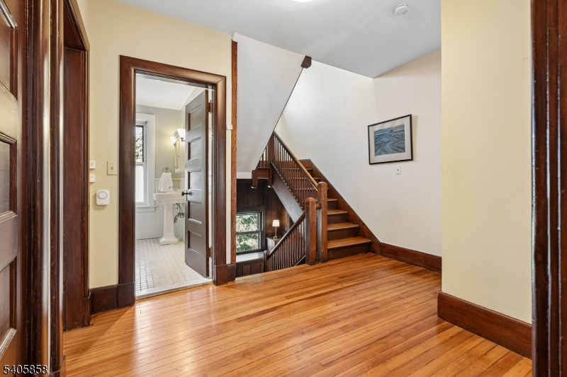 Upper Montclair - Residential