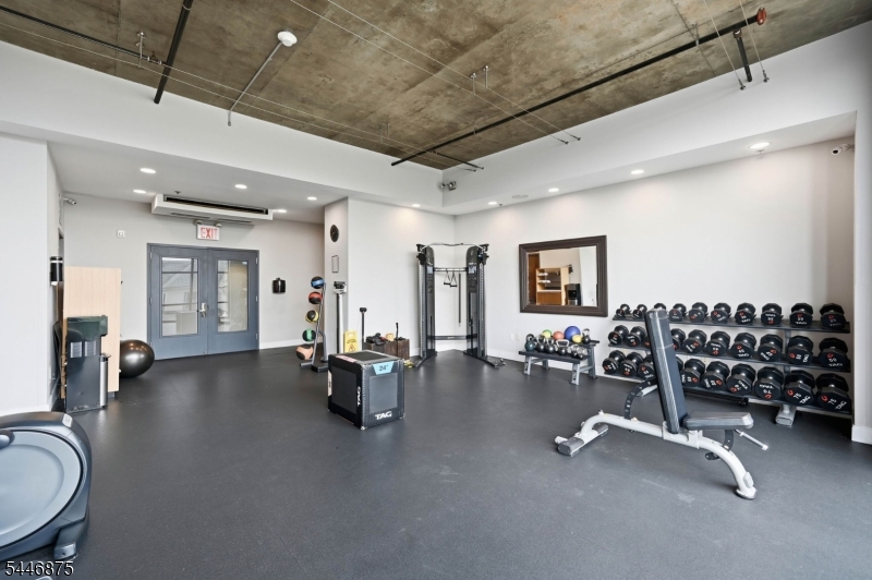 Skyview At Carriage City Pl - Residential Lease
