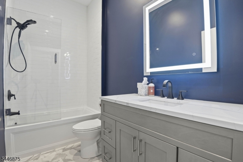 Skyview At Carriage City Pl - Residential Lease