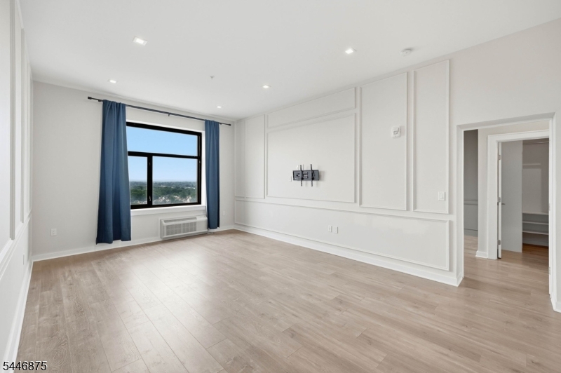 Skyview At Carriage City Pl - Residential Lease