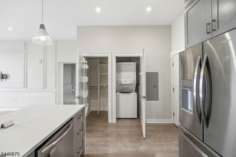 Skyview At Carriage City Pl - Residential Lease