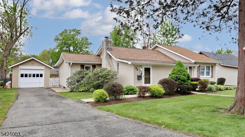 Lake Hiawatha - Residential
