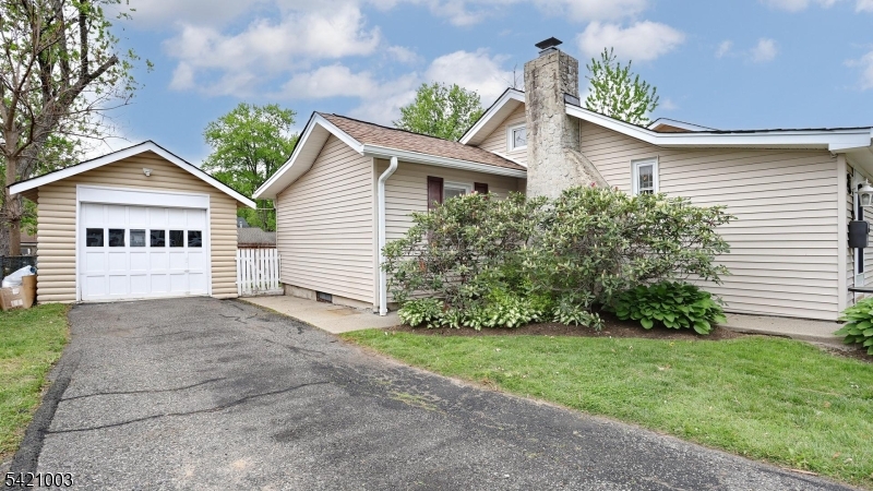 Lake Hiawatha - Residential