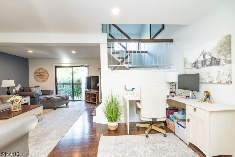 Hastings Square - Residential