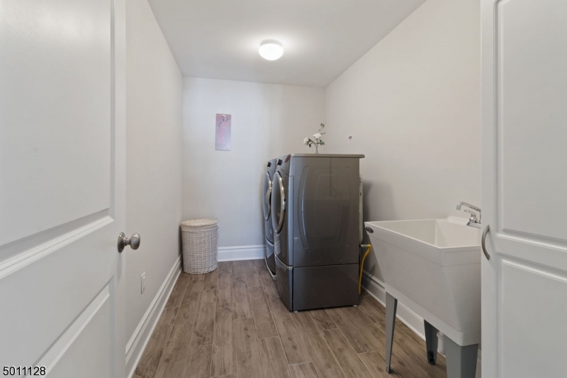 Whippany Crossing - Residential