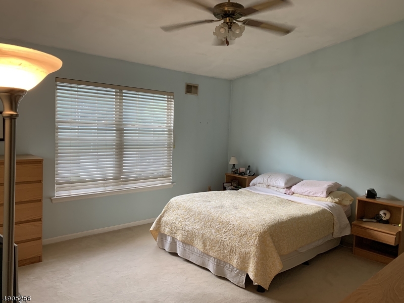 SEASON GLEN - Residential
