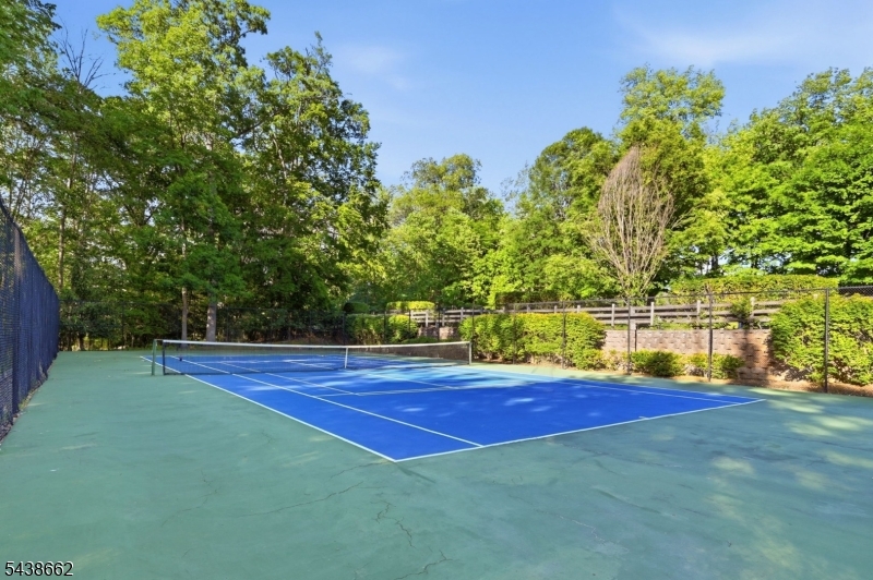 Roseland Green - Residential Lease