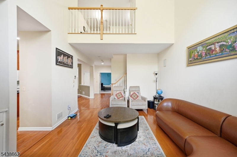 Roseland Green - Residential Lease