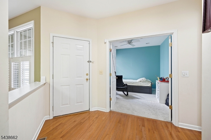 Roseland Green - Residential Lease