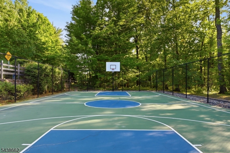 Roseland Green - Residential Lease