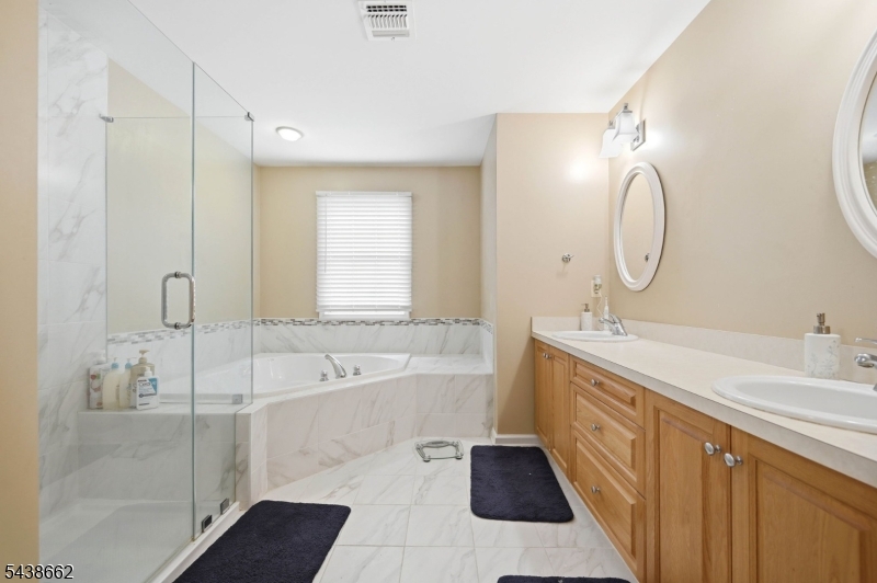 Roseland Green - Residential Lease